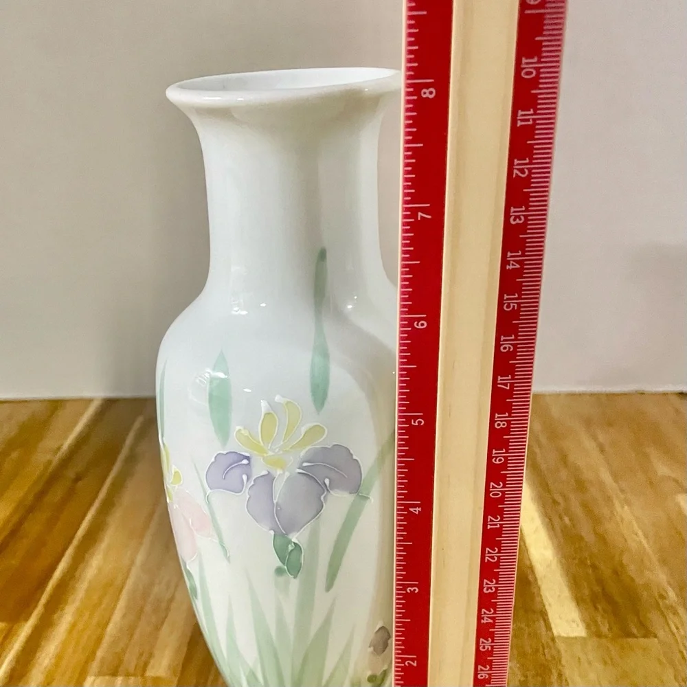 Otagiri Vase Pastel Florals Hand Painted Japan 8” Vintage 1980’s